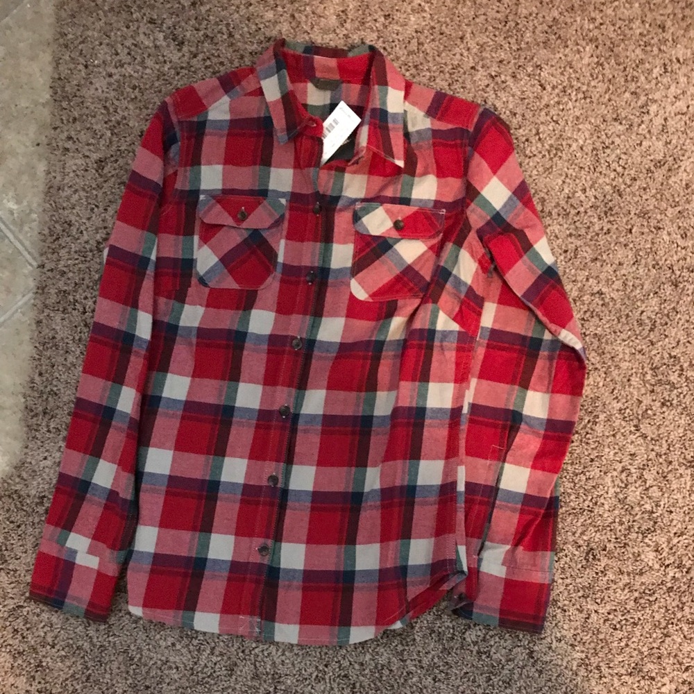 New plaid Eddie Bauer long sleeve button down.